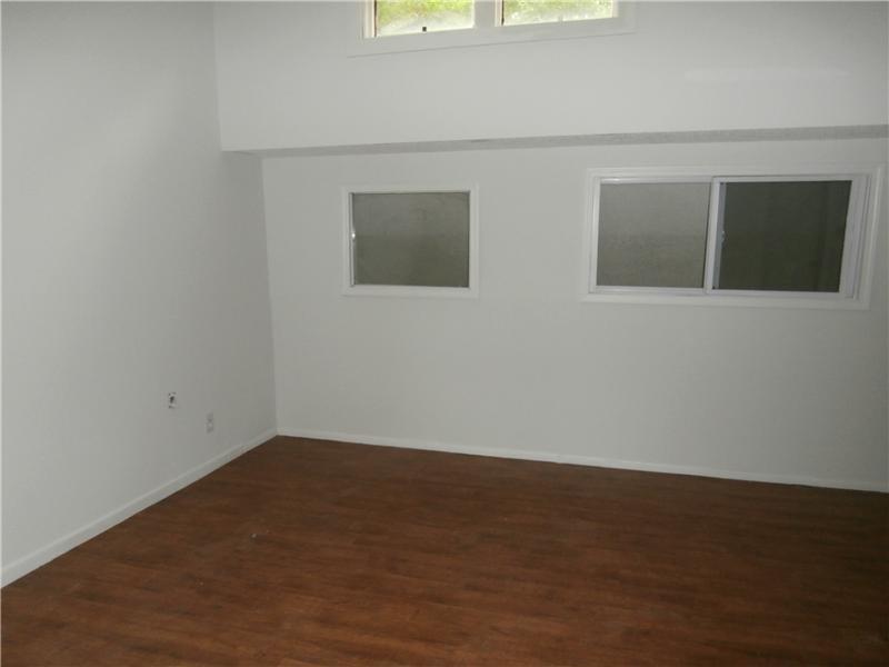 WOODSCAPE CONDO - Residential Lease