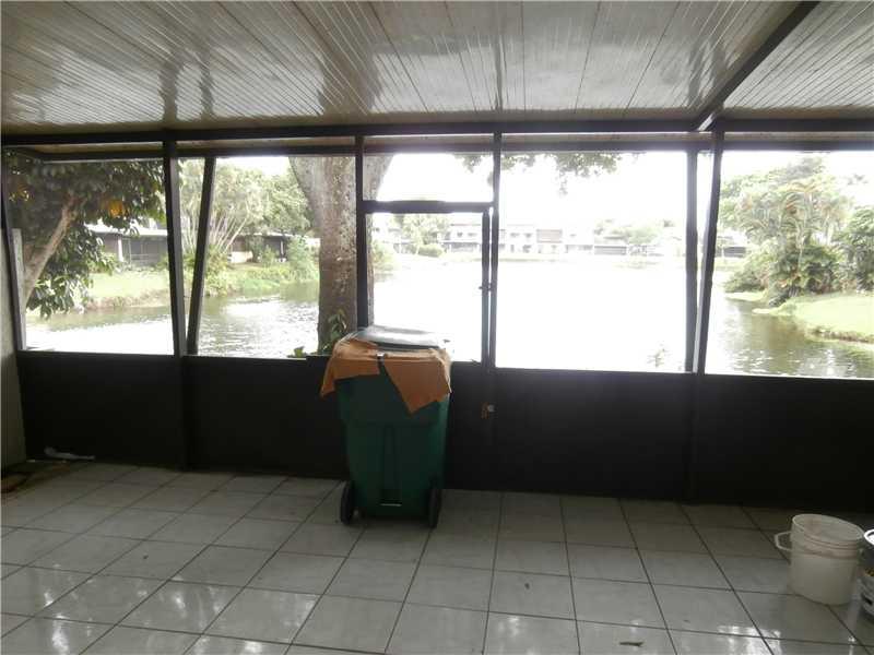 WOODSCAPE CONDO - Residential Lease