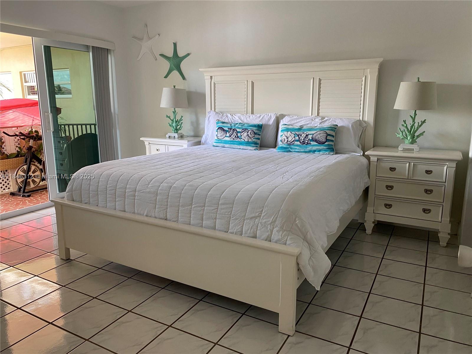 WATERWAY @ HOLLYWOOD - Residential Lease