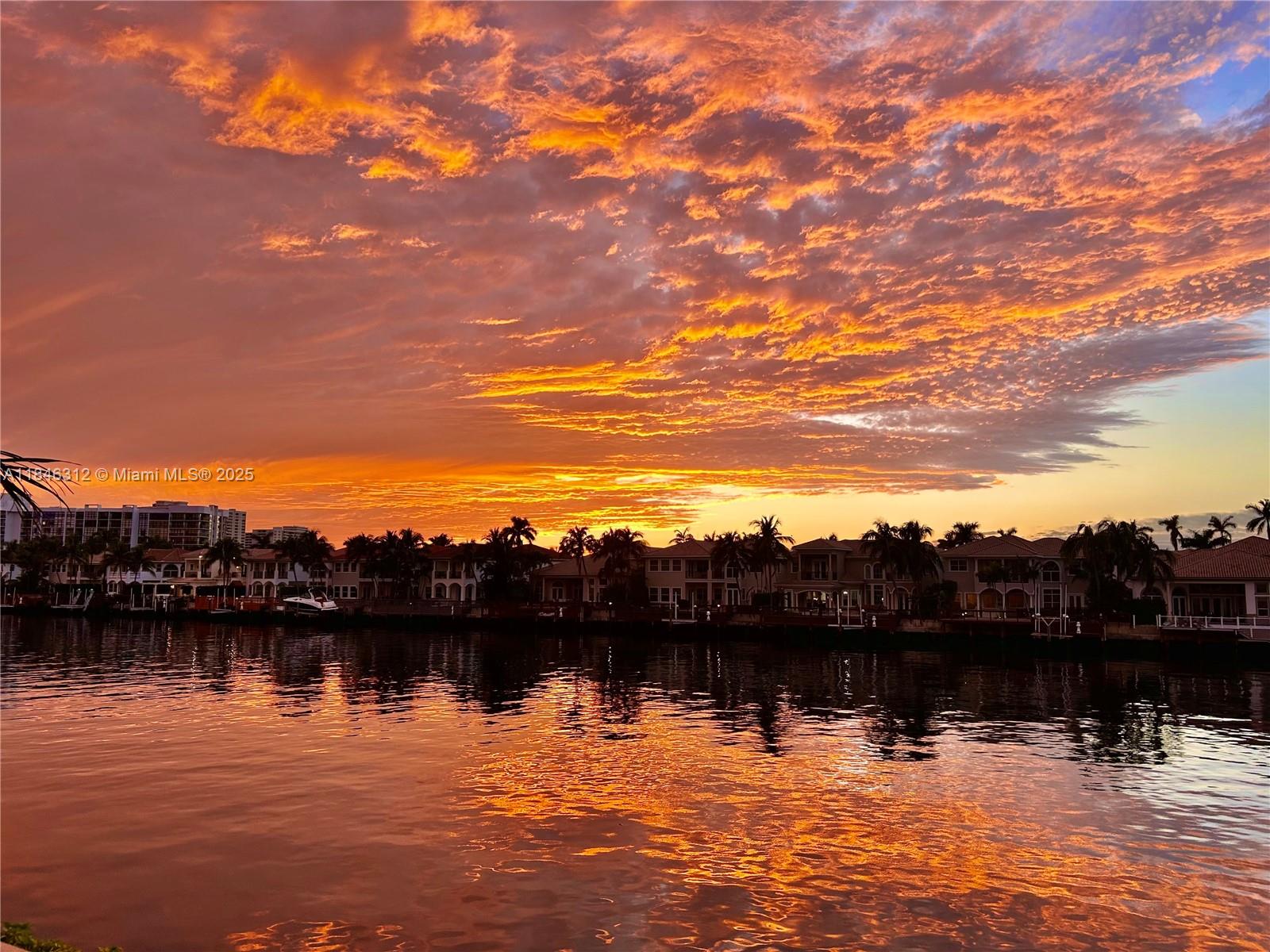 WATERWAY @ HOLLYWOOD - Residential Lease