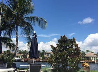 WATERWAY @ HOLLYWOOD - Residential Lease