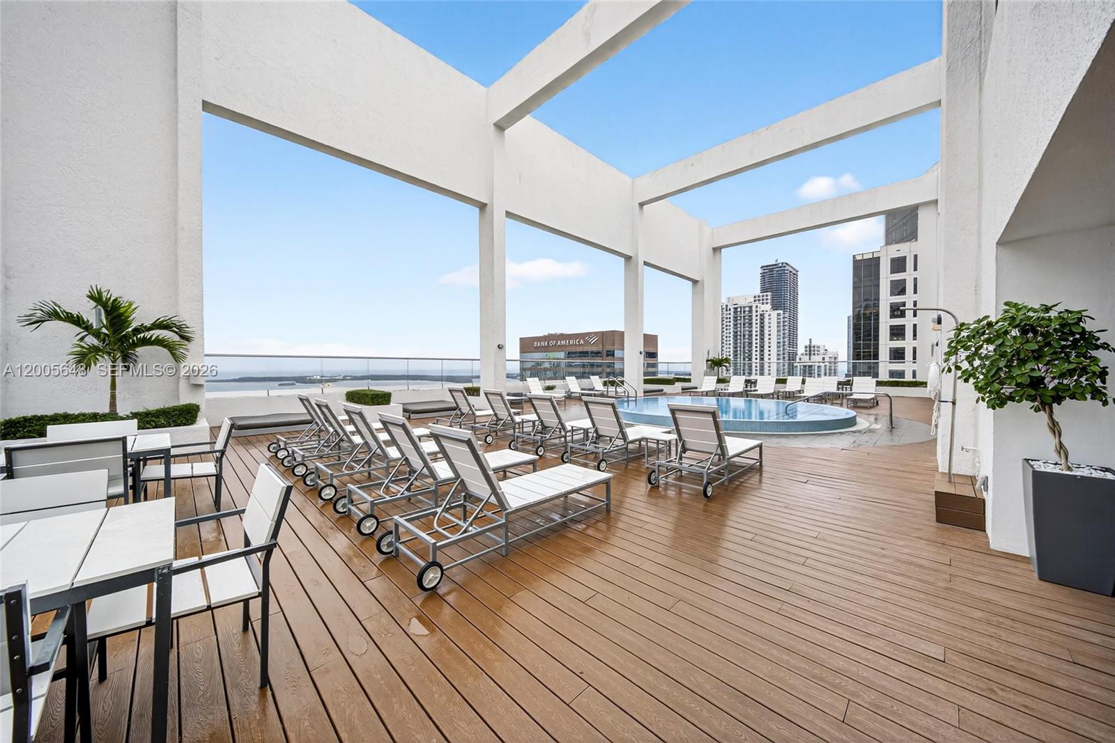500 BRICKELL EAST CONDO - Residential