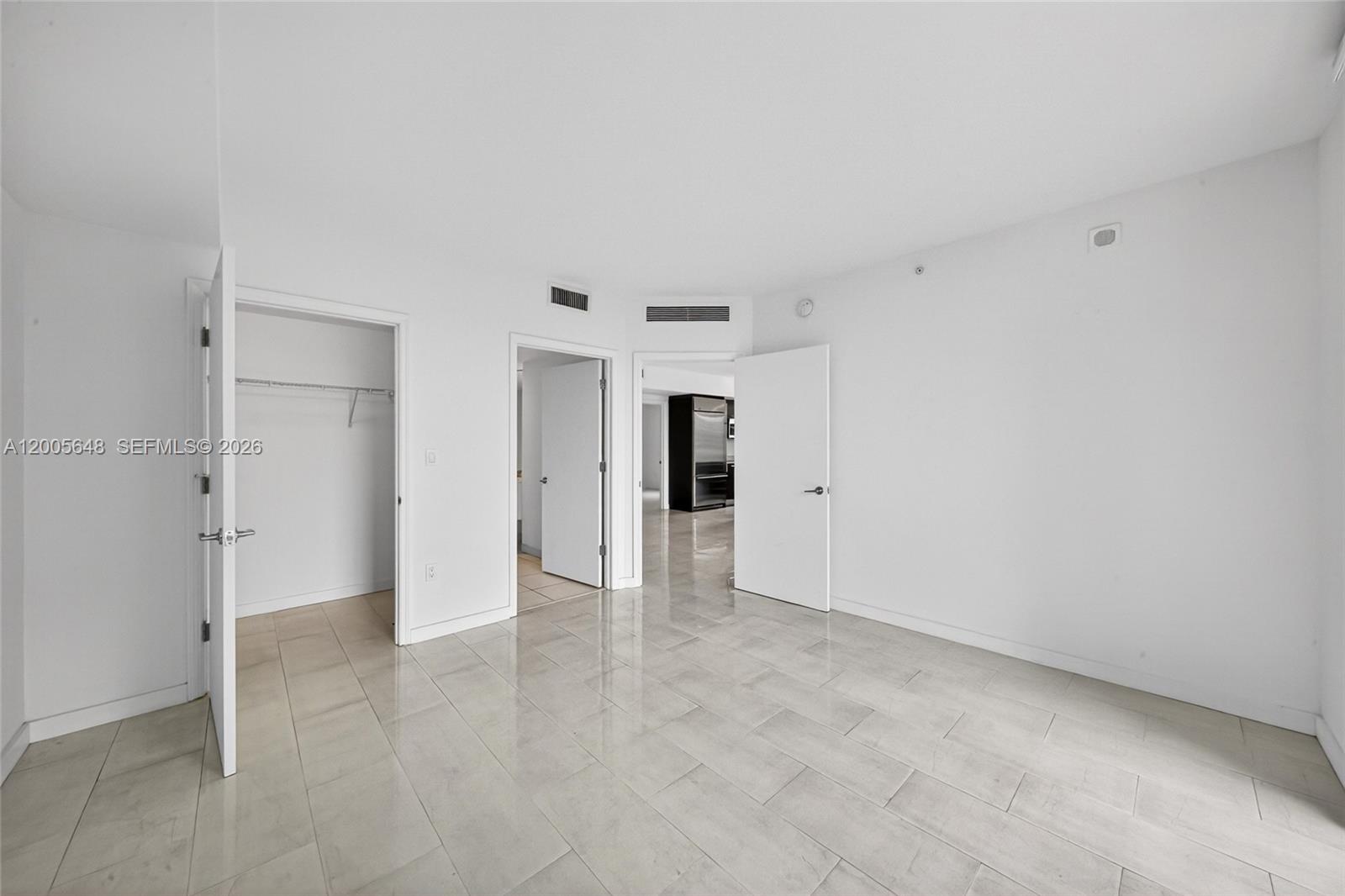 500 BRICKELL EAST CONDO - Residential