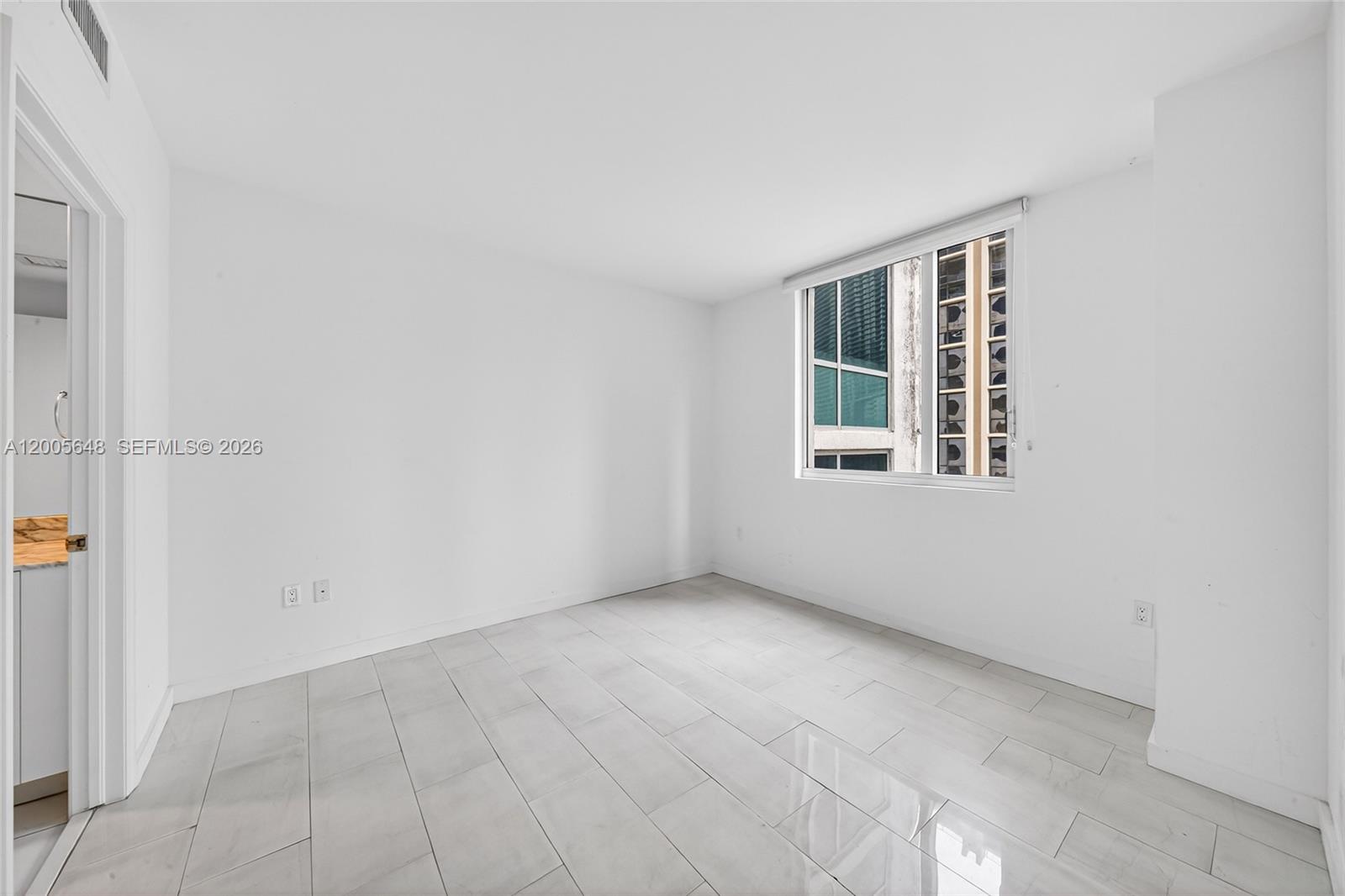 500 BRICKELL EAST CONDO - Residential