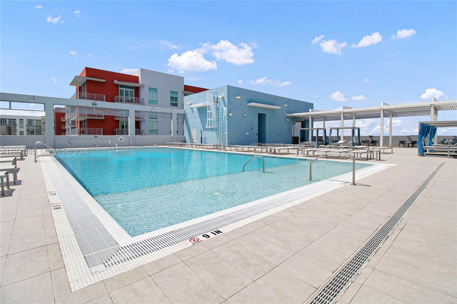 GRAND BAY COMMONS SOUTH - Residential