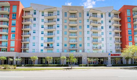 Photo of 7661 NW 107th Ave #501, Doral, FL 33178 (MLS # A11990405)