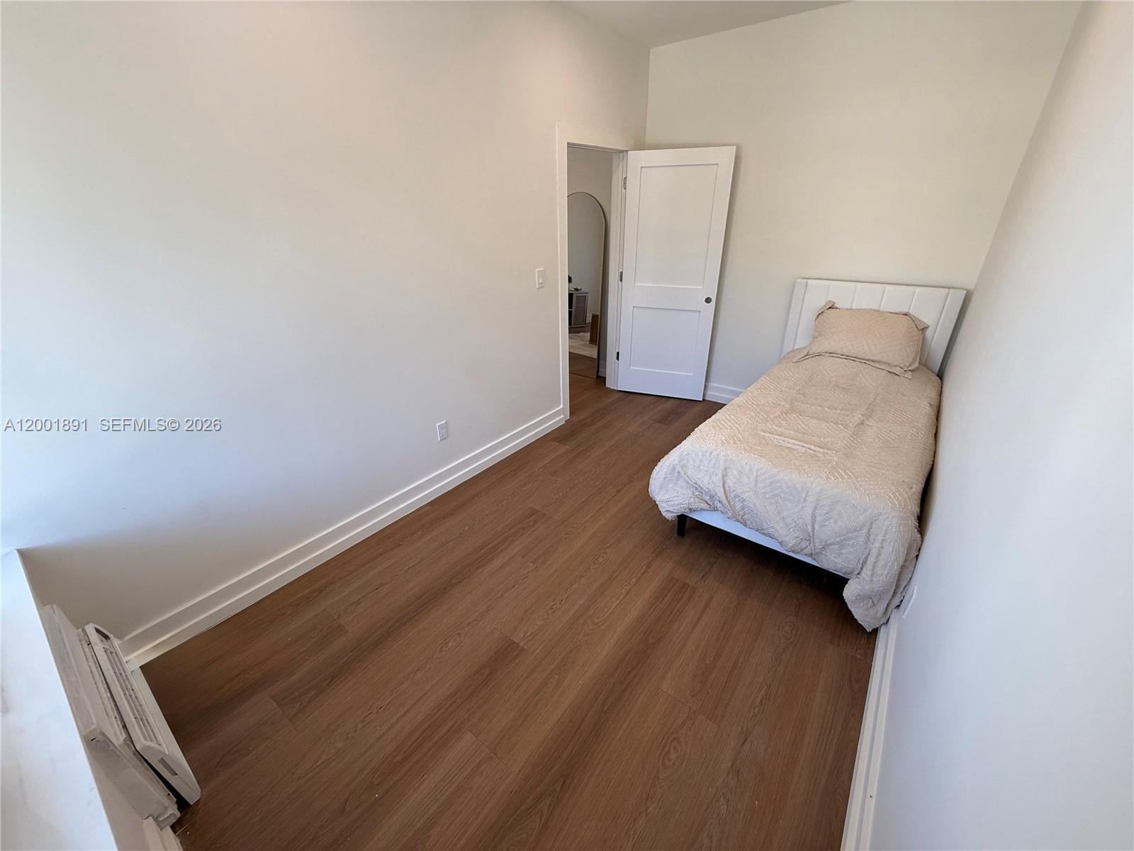 COMMERCIAL SUB - Residential Lease