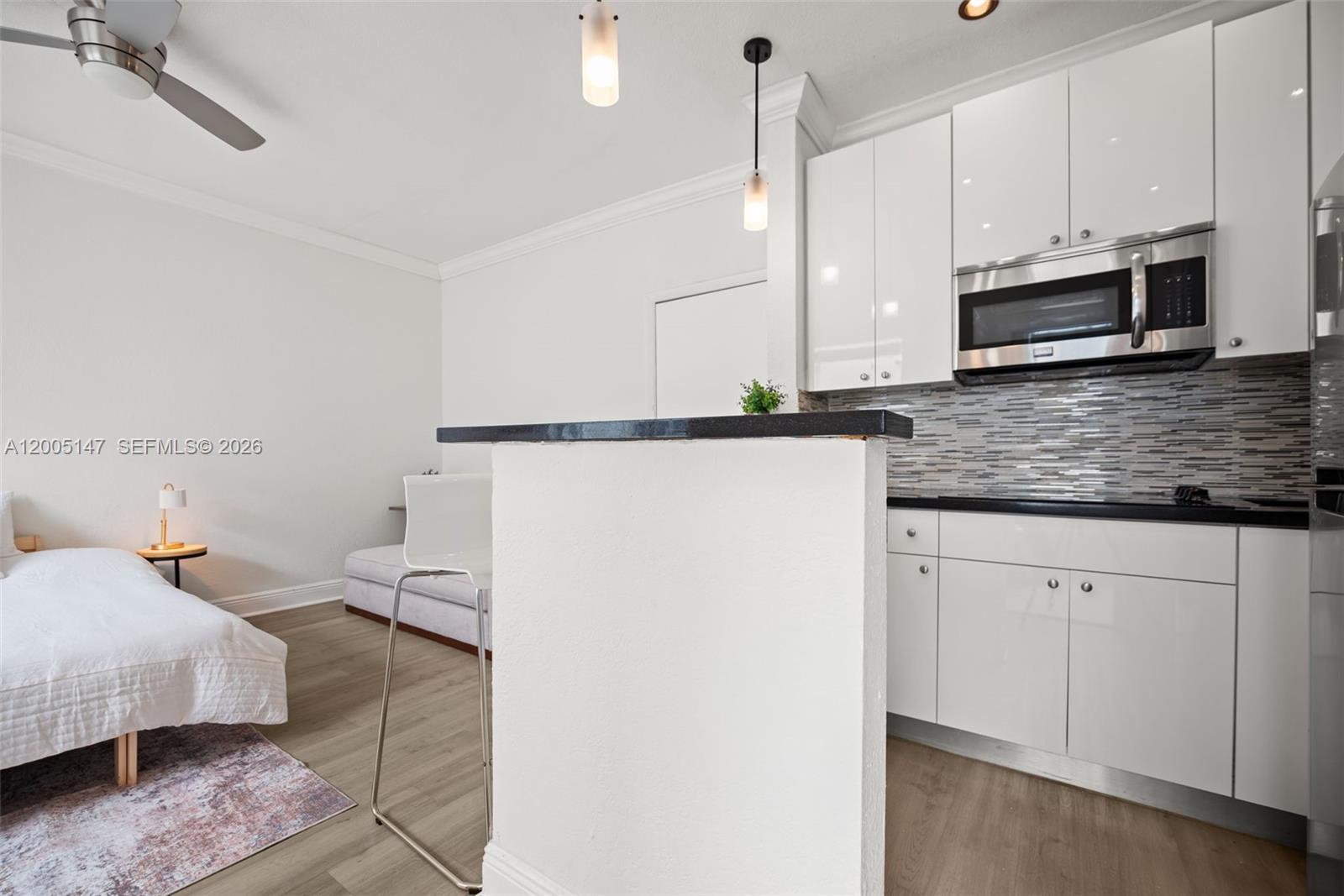 MENORES CONDO - Residential