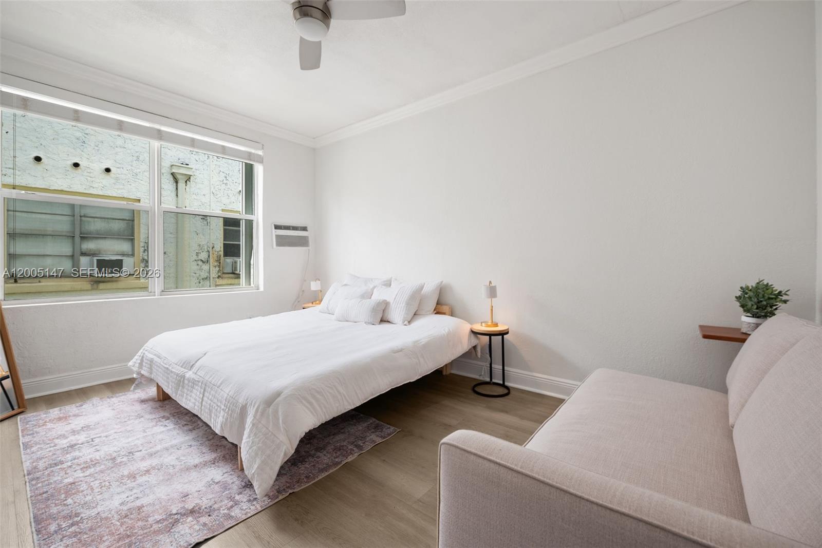 MENORES CONDO - Residential