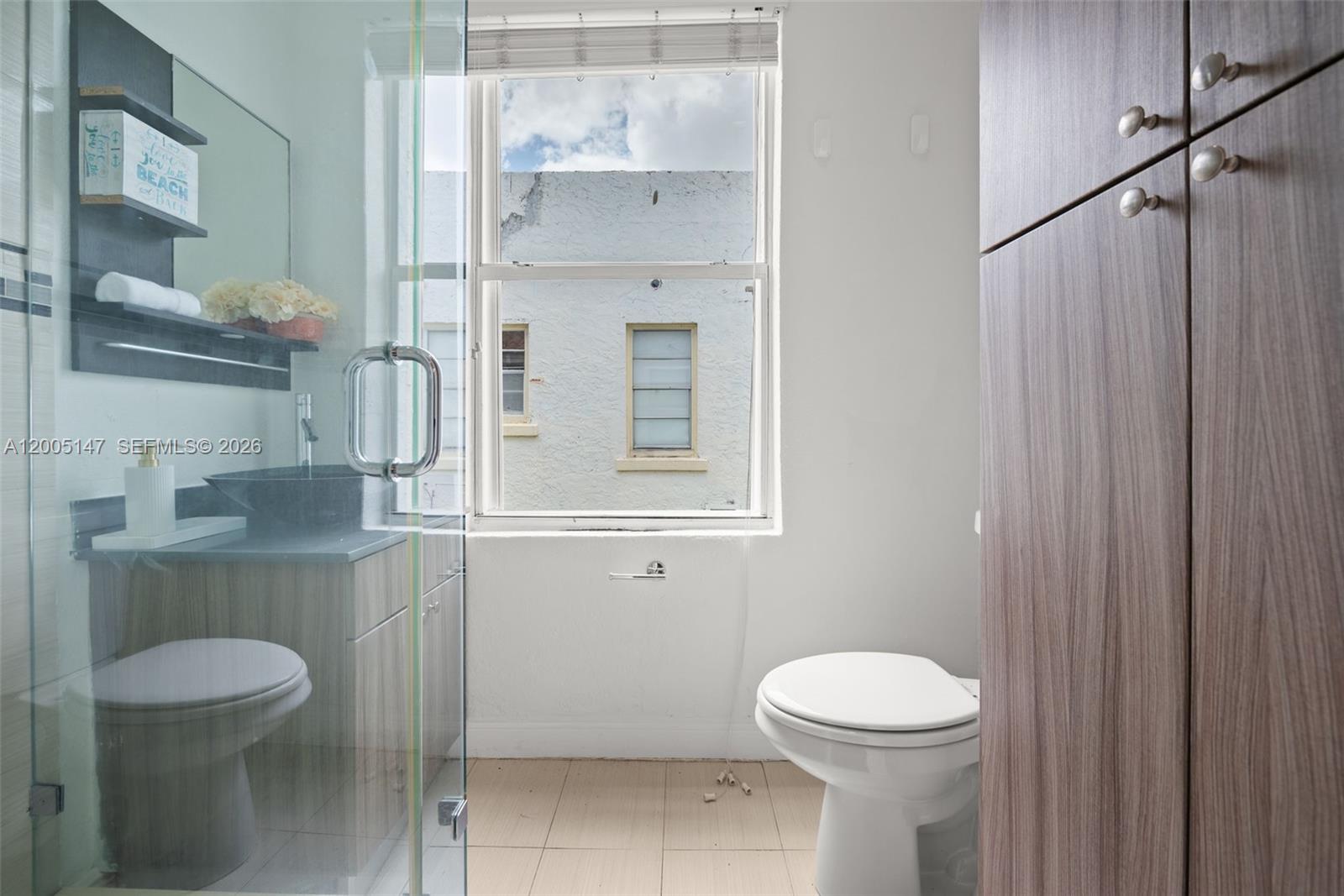 MENORES CONDO - Residential