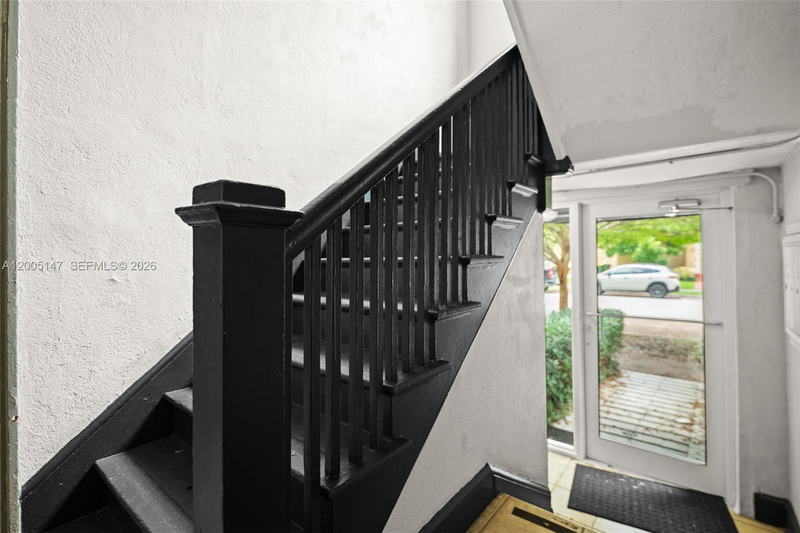 MENORES CONDO - Residential