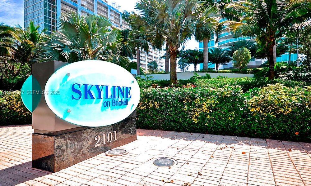 SKYLINE ON BRICKELL CONDO - Residential