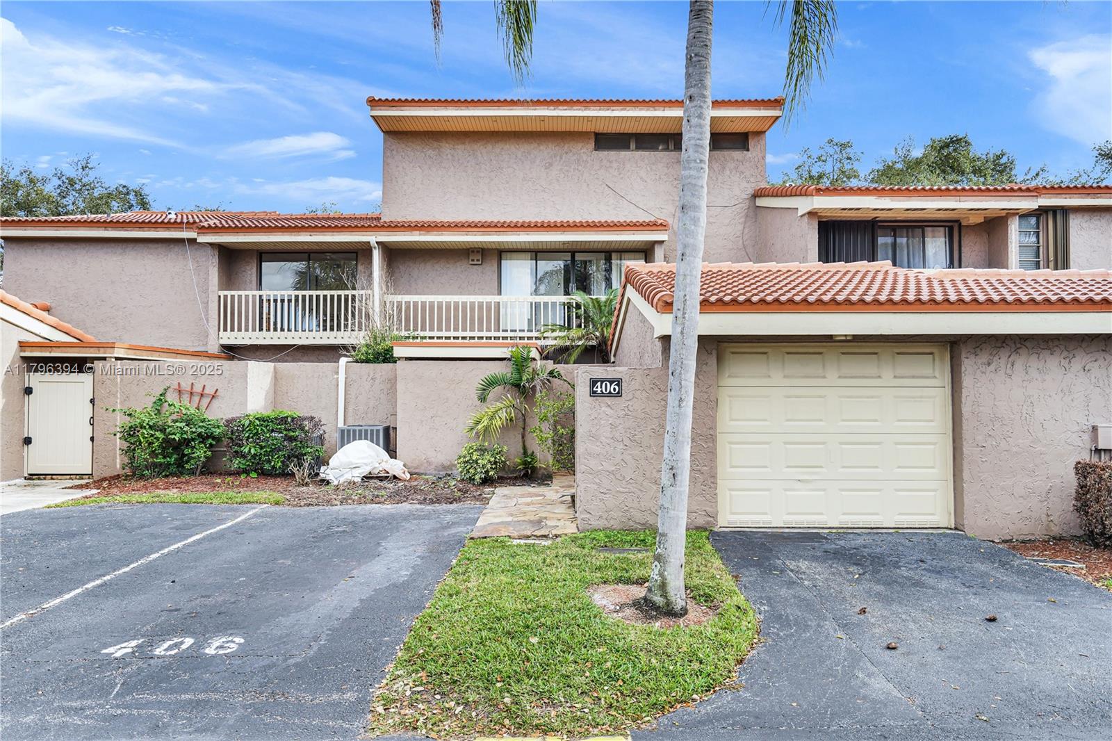 406 Saint Andrews Rd 53, Hollywood, Broward County, Florida - 3 Bedrooms  
3 Bathrooms - 