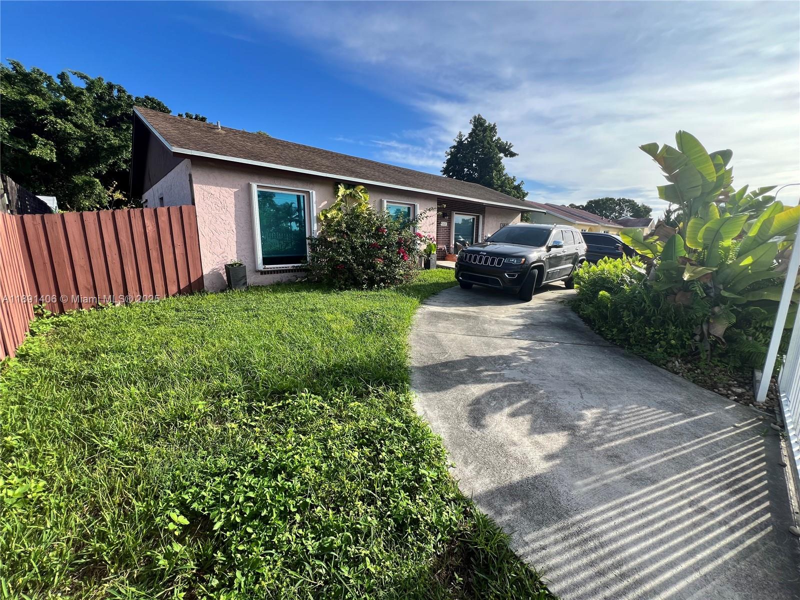 MEADOW WOOD MANOR SEC 3 - Residential