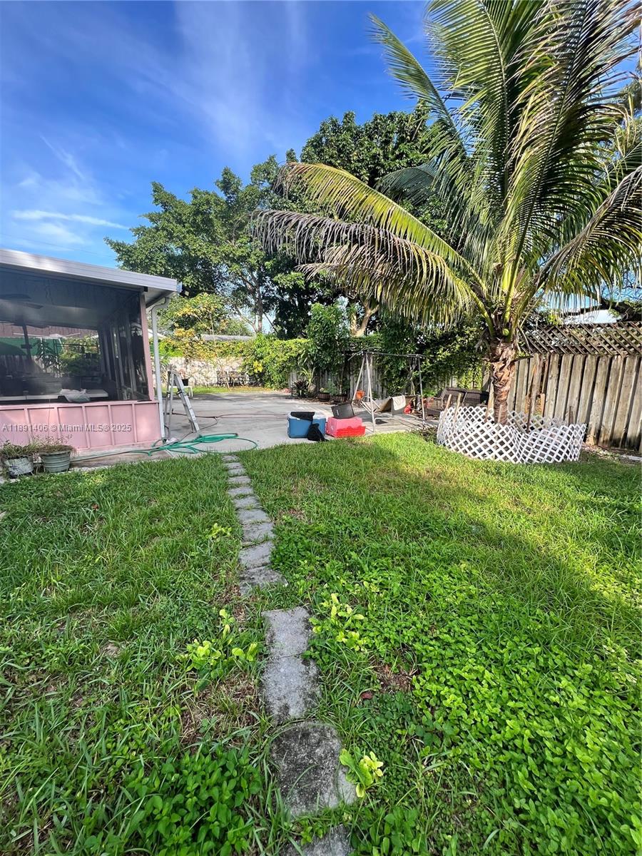 MEADOW WOOD MANOR SEC 3 - Residential