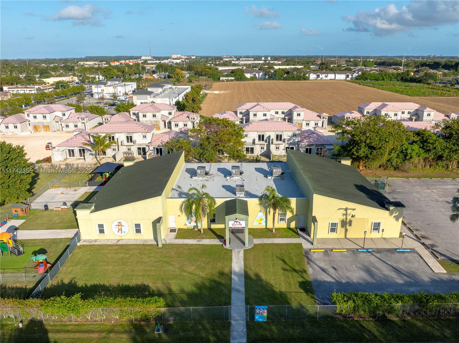 MIAMI LAND & DEVELOPMENT - Land