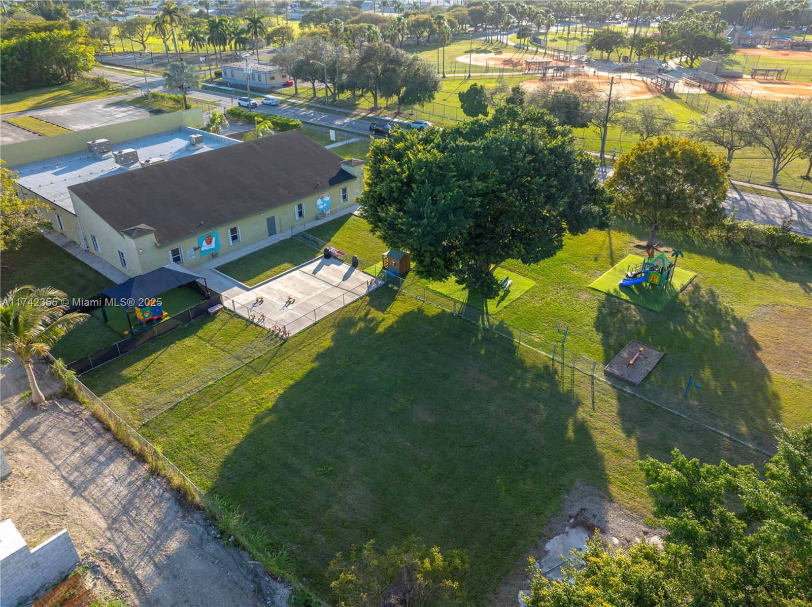 MIAMI LAND & DEVELOPMENT - Land