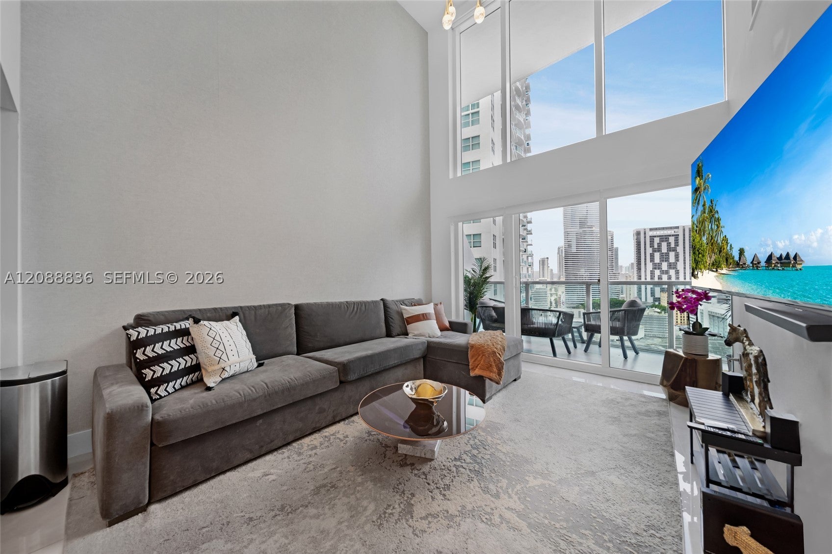 41 SE 5th St 1407