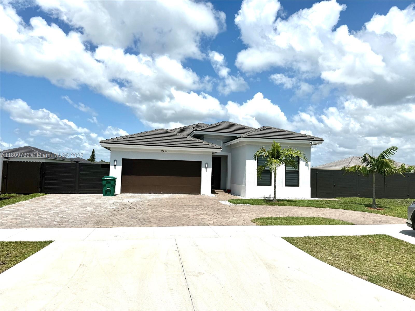 30806 Sw 192nd Ave, Homestead, Miami-Dade County, Florida - 4 Bedrooms  
4 Bathrooms - 
