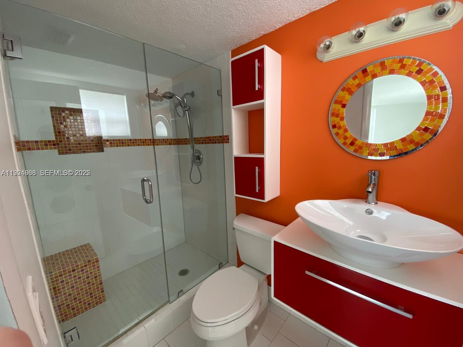 NO BAY WHITE HOUSE NO 1 C - Residential Lease