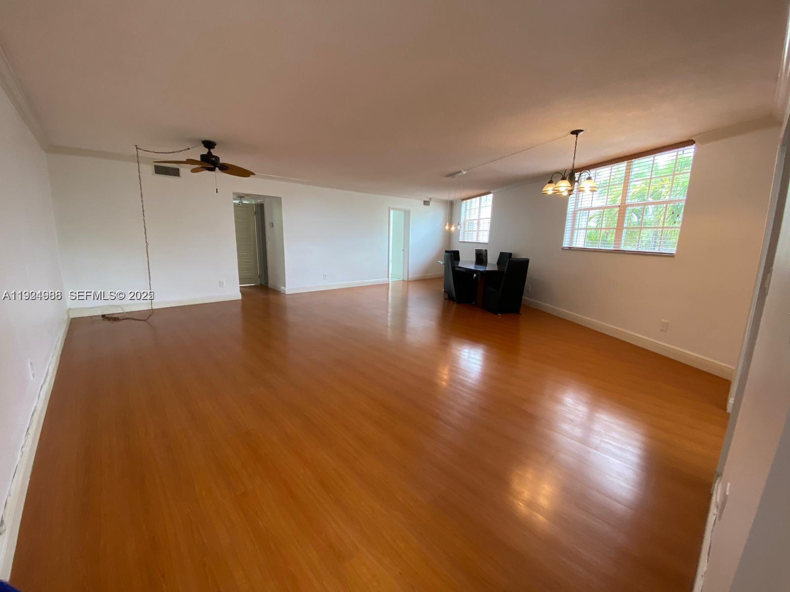 NO BAY WHITE HOUSE NO 1 C - Residential Lease