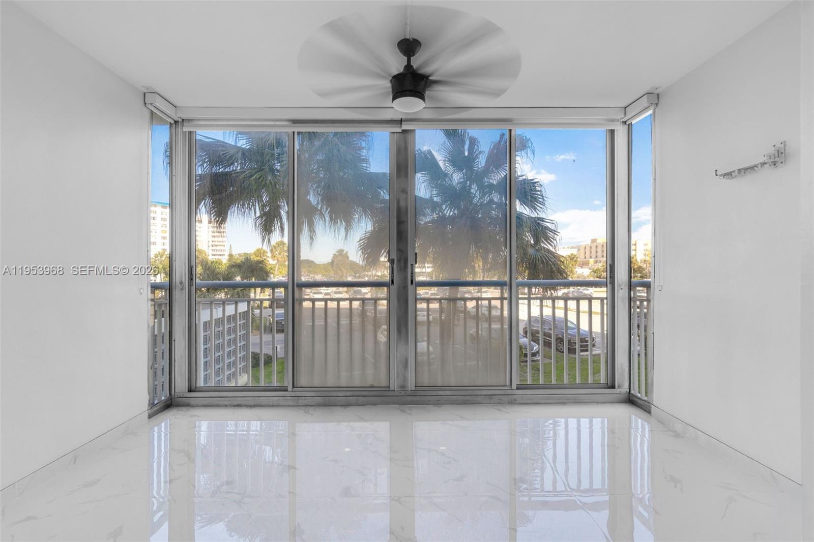 HILLCREST EAST NO 25 COND - Residential