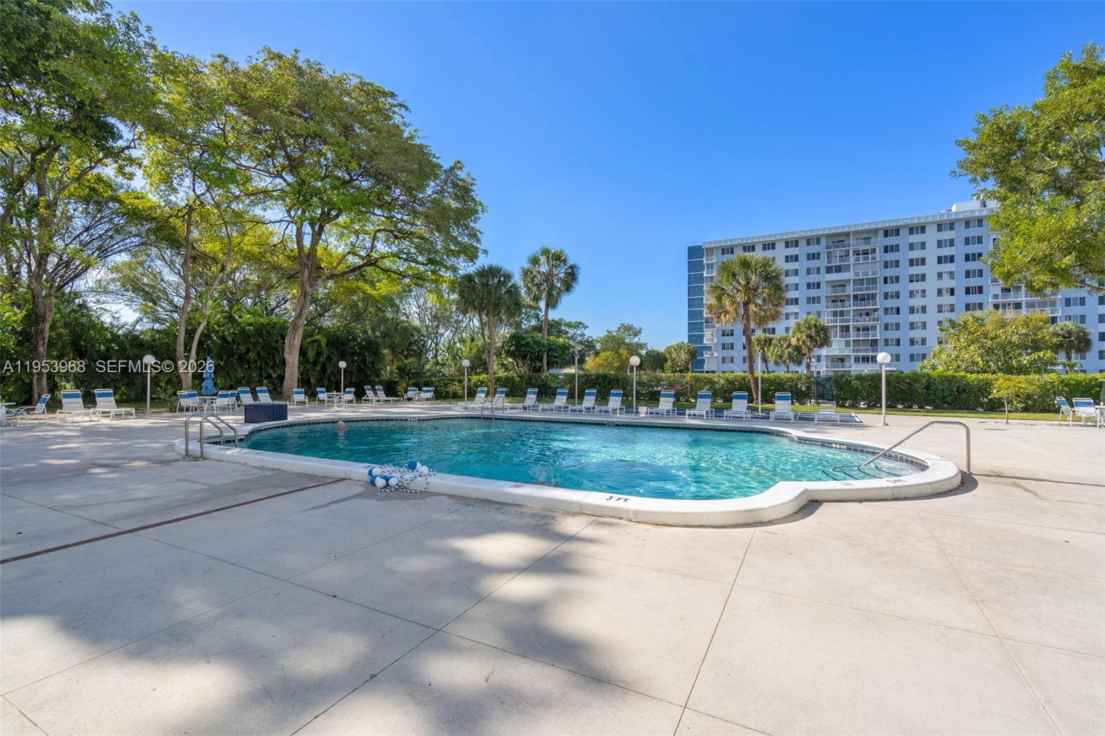 HILLCREST EAST NO 25 COND - Residential