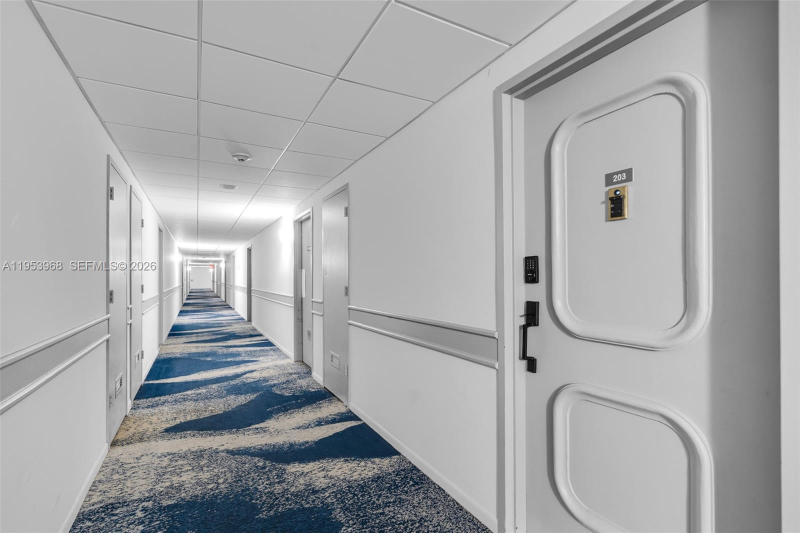 HILLCREST EAST NO 25 COND - Residential