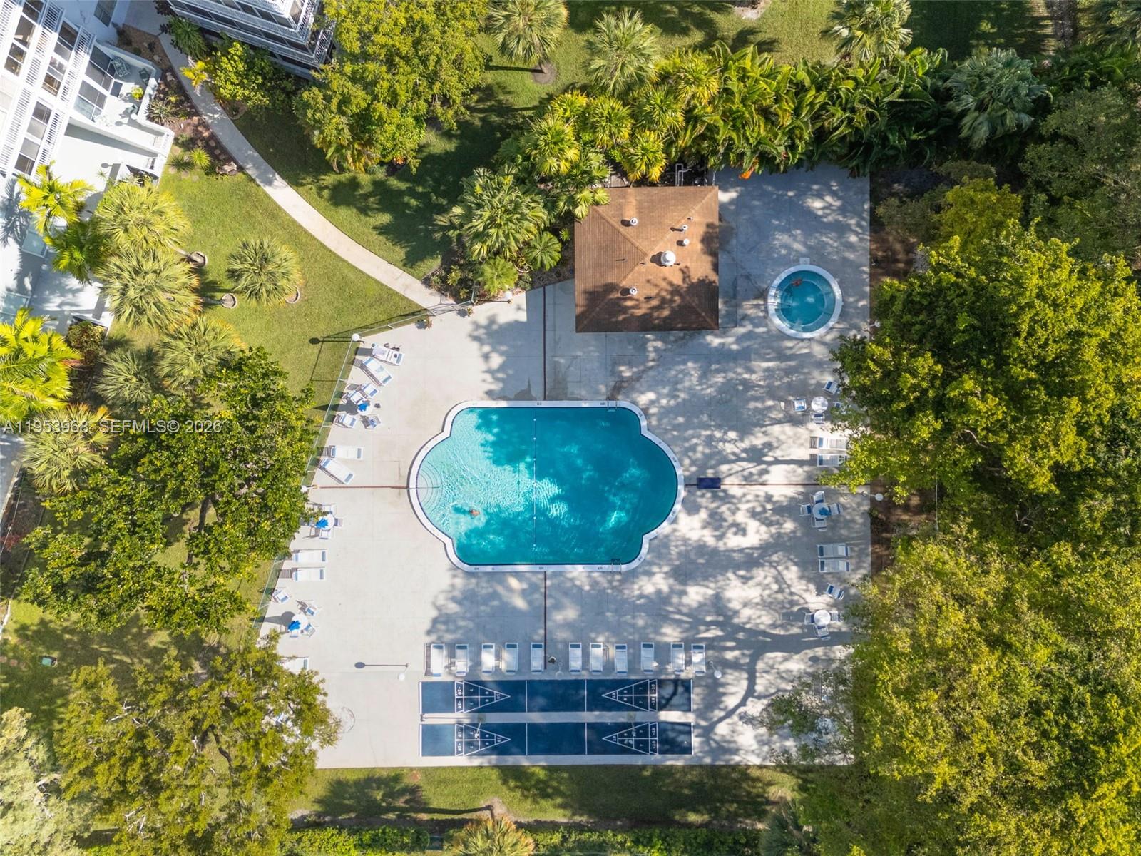 HILLCREST EAST NO 25 COND - Residential