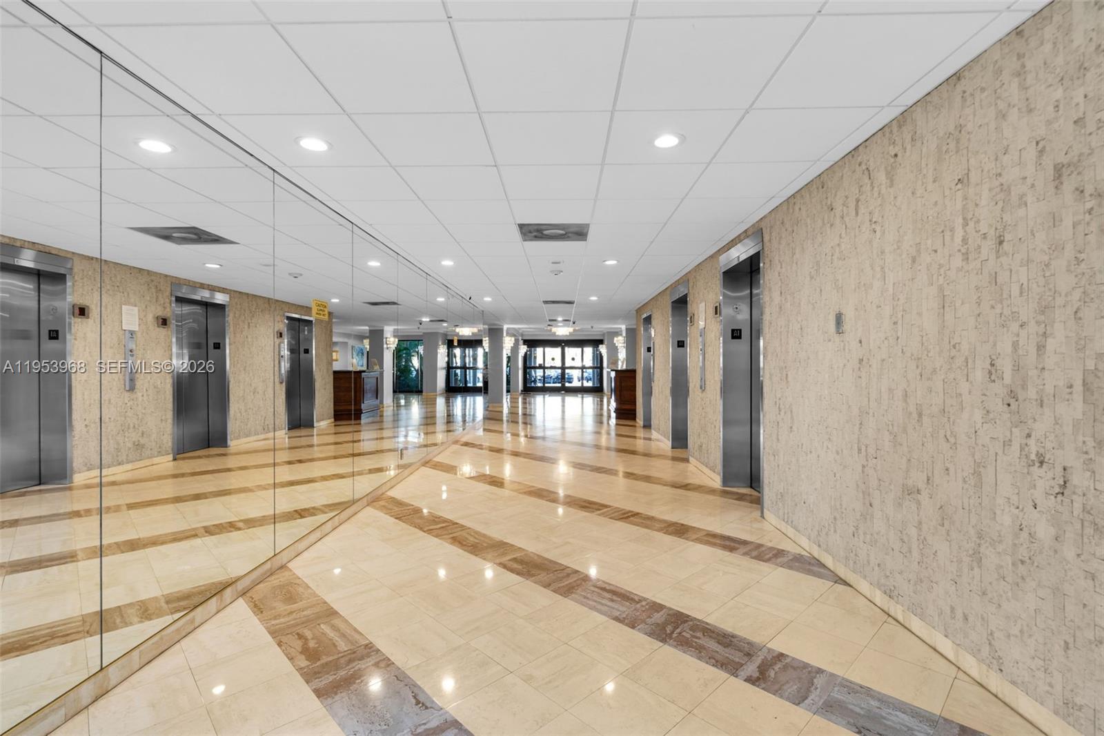 HILLCREST EAST NO 25 COND - Residential