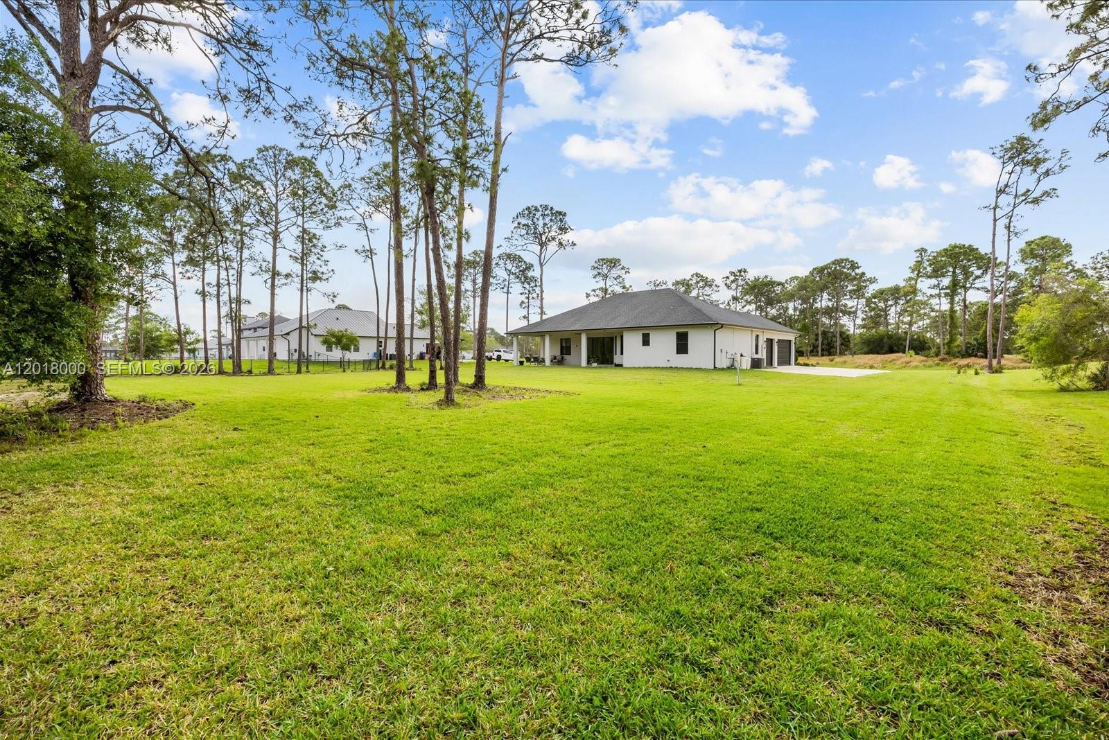 PINE HOLLOW UNITS THREE & - Residential