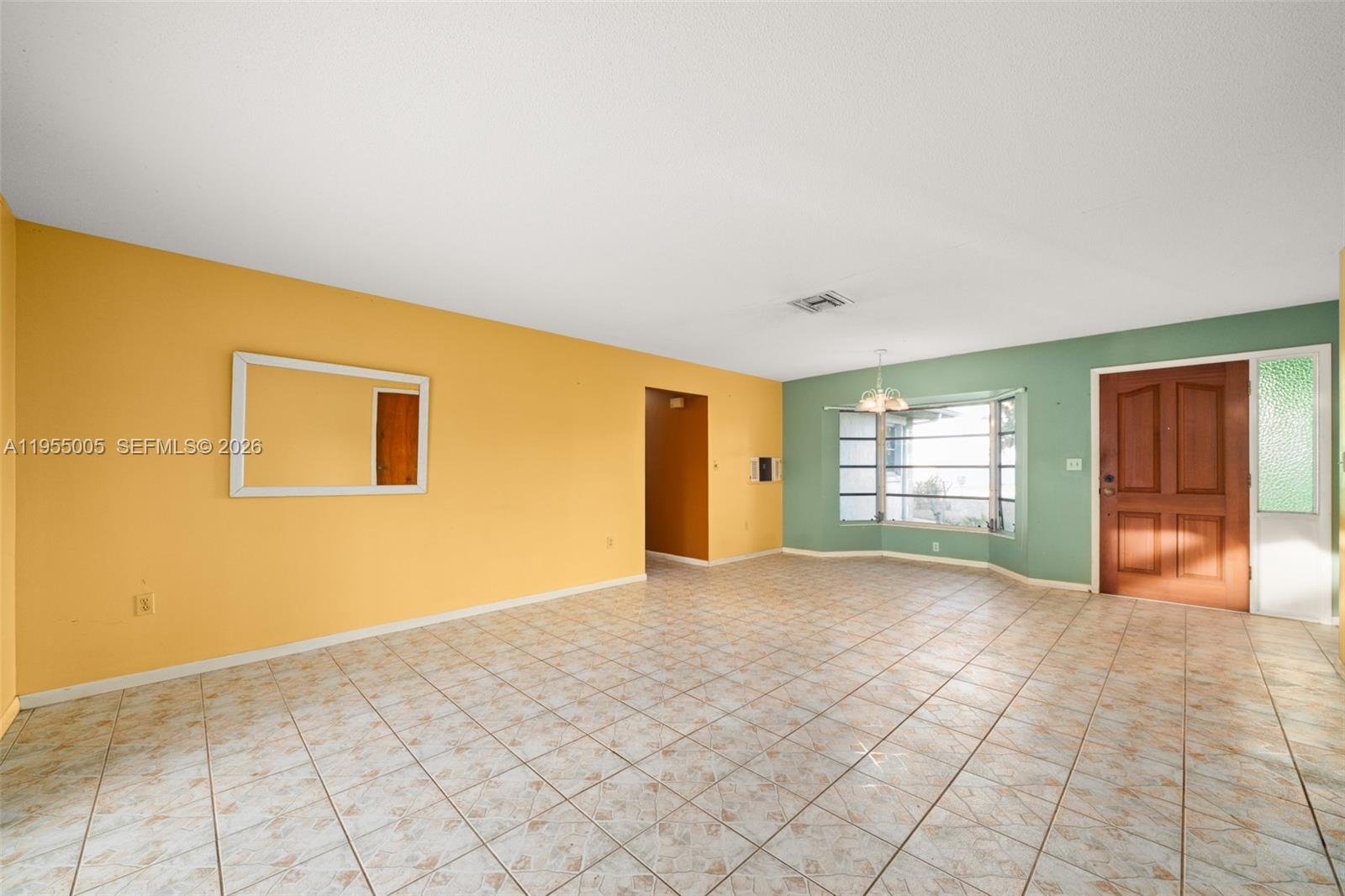 HIGHLAND TOWERS - Residential