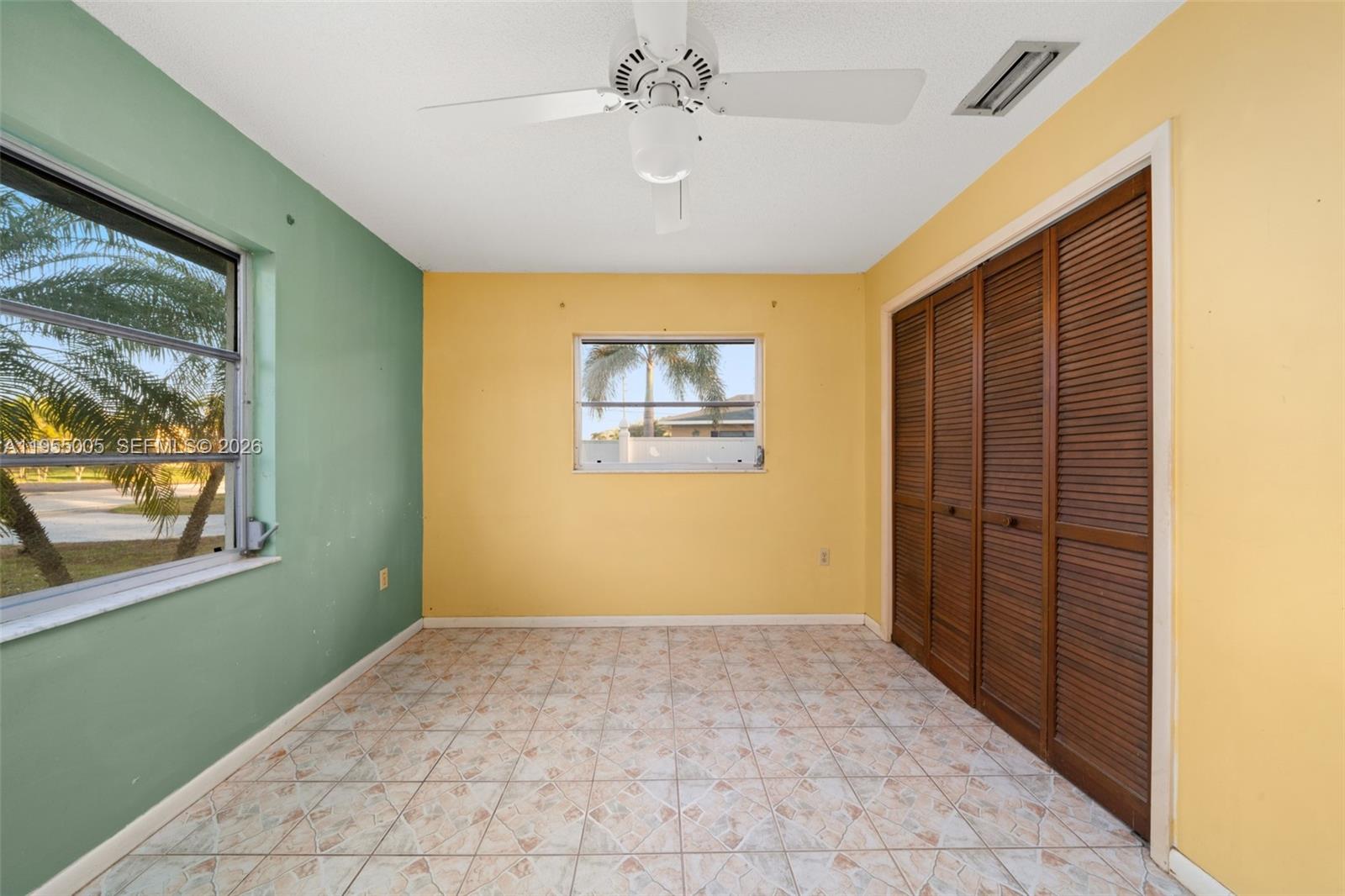 HIGHLAND TOWERS - Residential