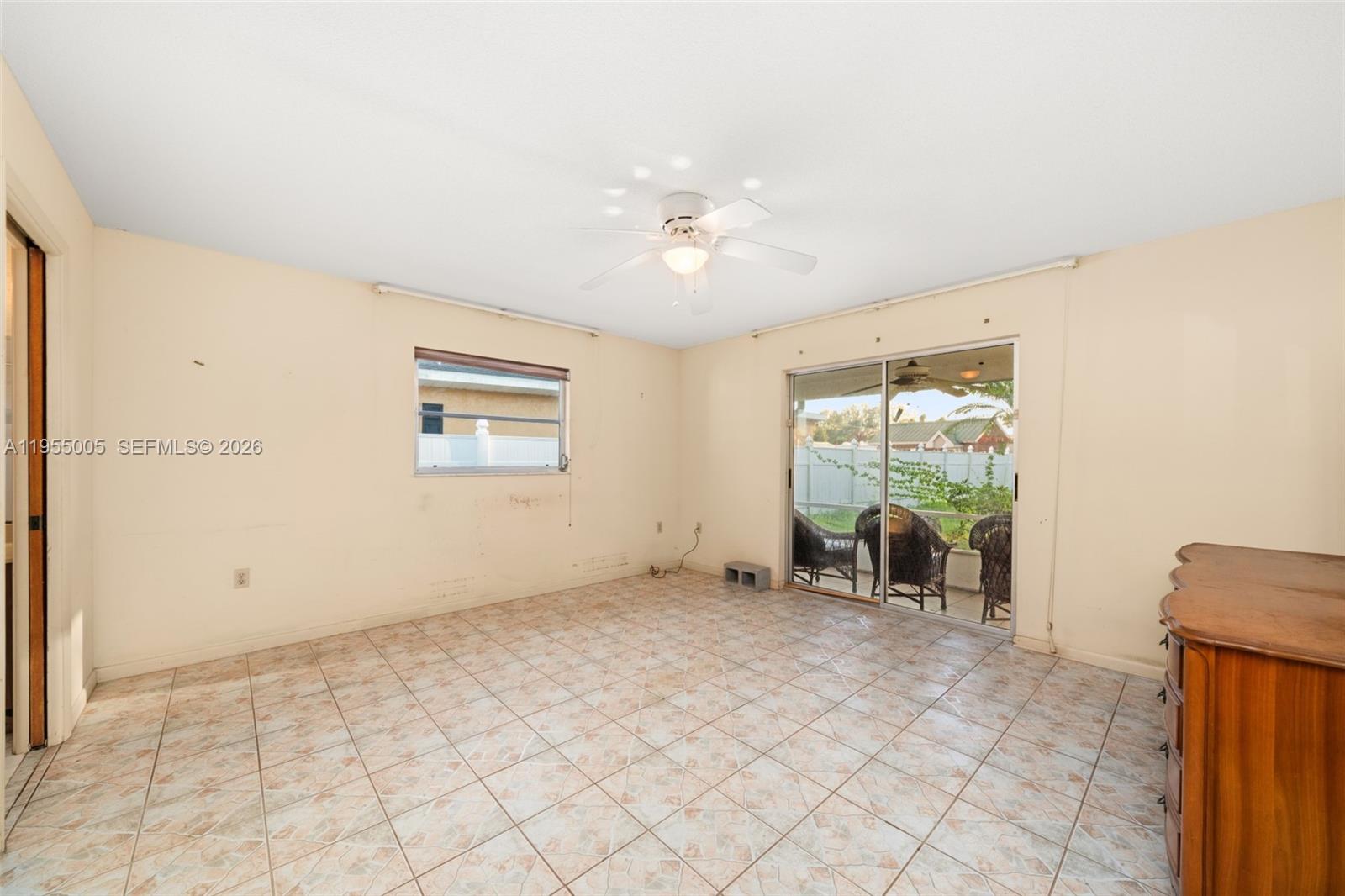 HIGHLAND TOWERS - Residential