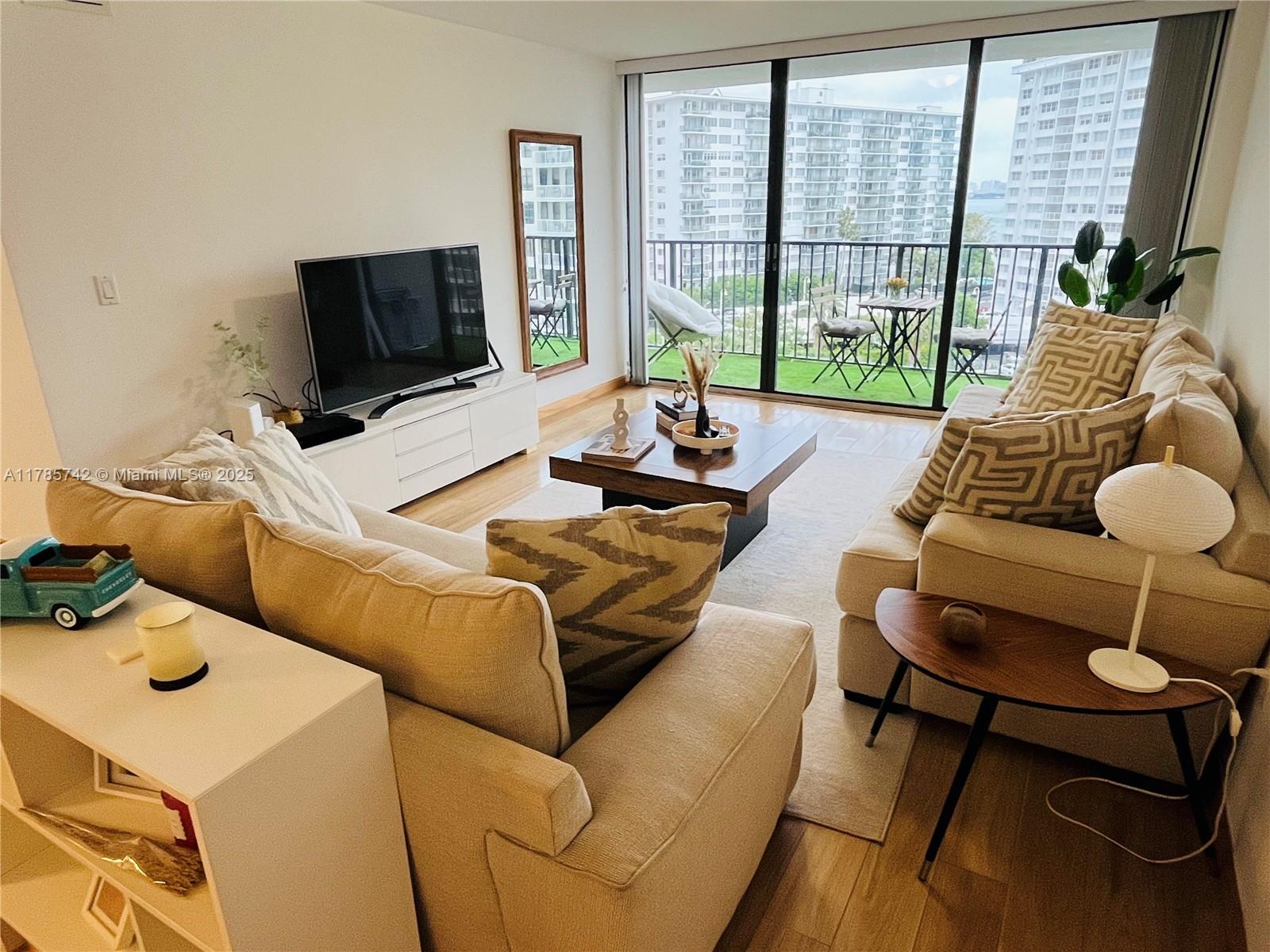 Rental Property at 1450 Brickell Bay Dr 811, Miami, Broward County, Florida - Bedrooms: 2 
Bathrooms: 2  - $3,995 MO.