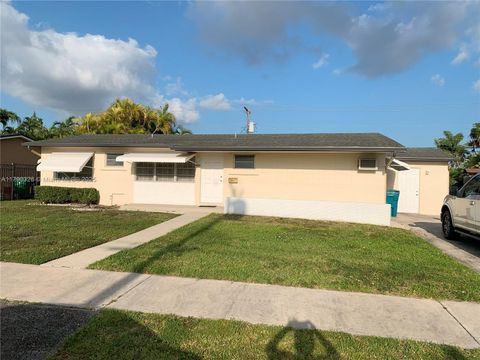 4850 SW 93rd Ct Miami FL 33165