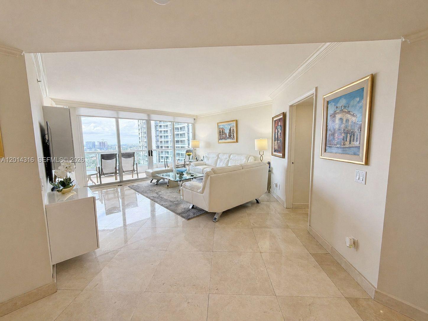 SOUTH TOWER AT THE POINT - Residential