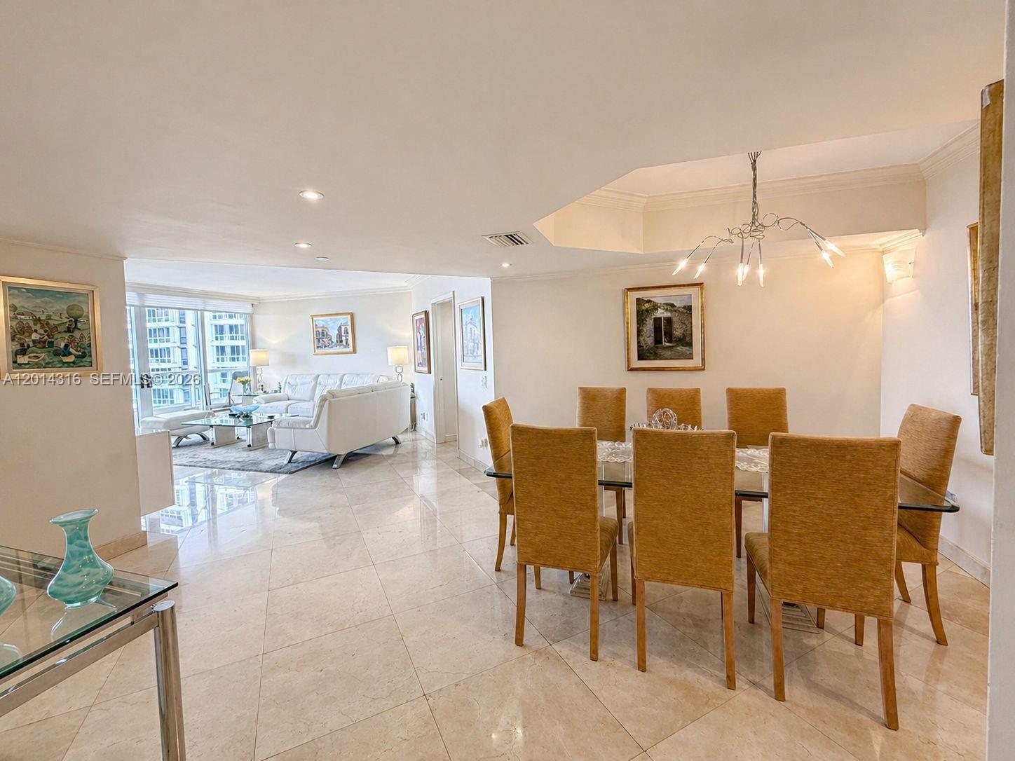 SOUTH TOWER AT THE POINT - Residential