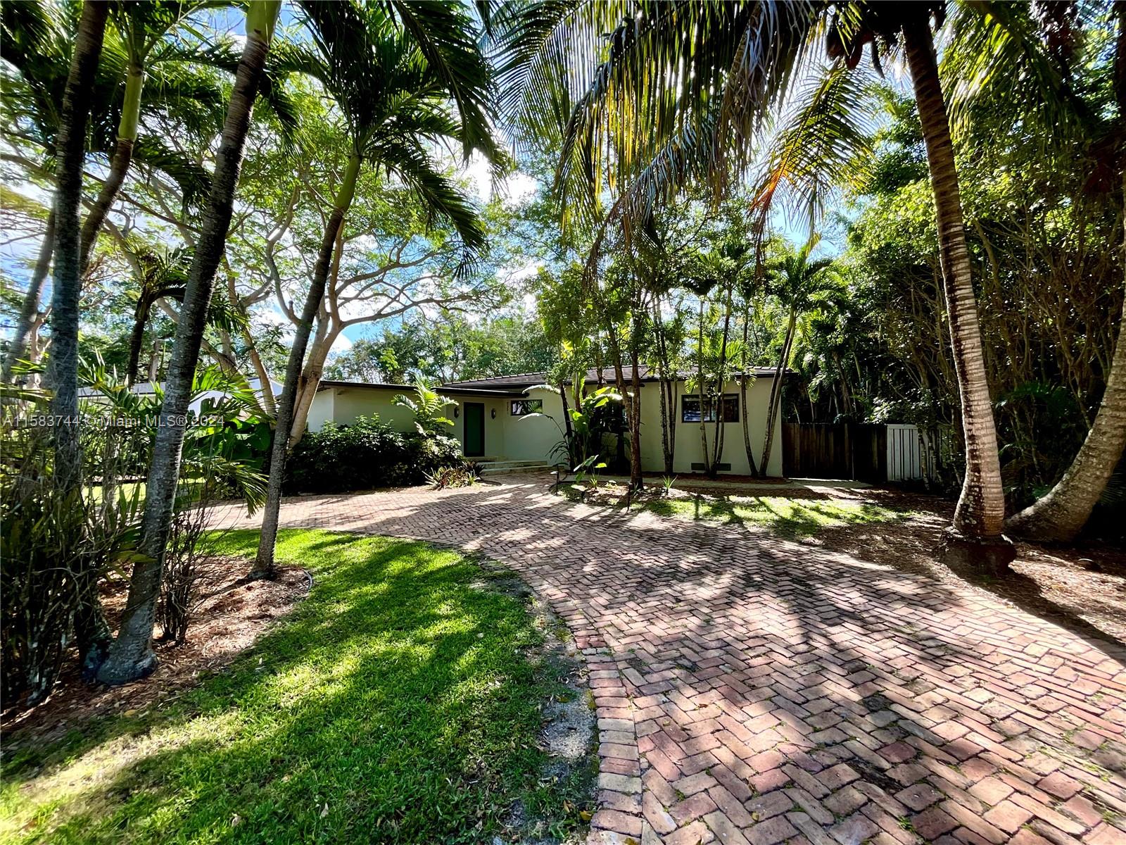Property for Sale at 7531 Sw 63rd Ct Ct, South Miami, Miami-Dade County, Florida - Bedrooms: 4 
Bathrooms: 3  - $1,565,000