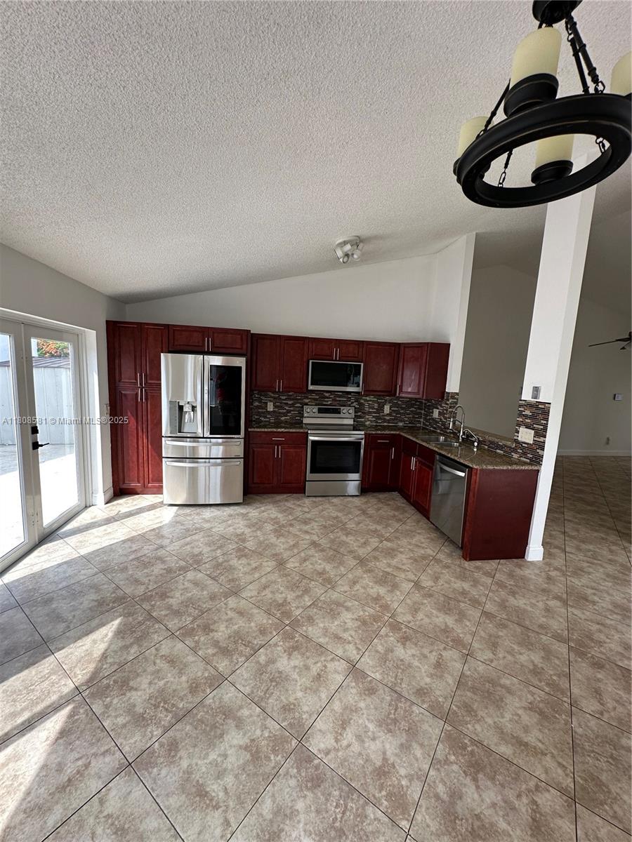 CINNAMON PLACE II - Residential