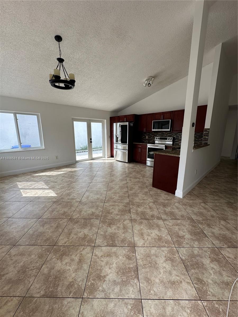 CINNAMON PLACE II - Residential