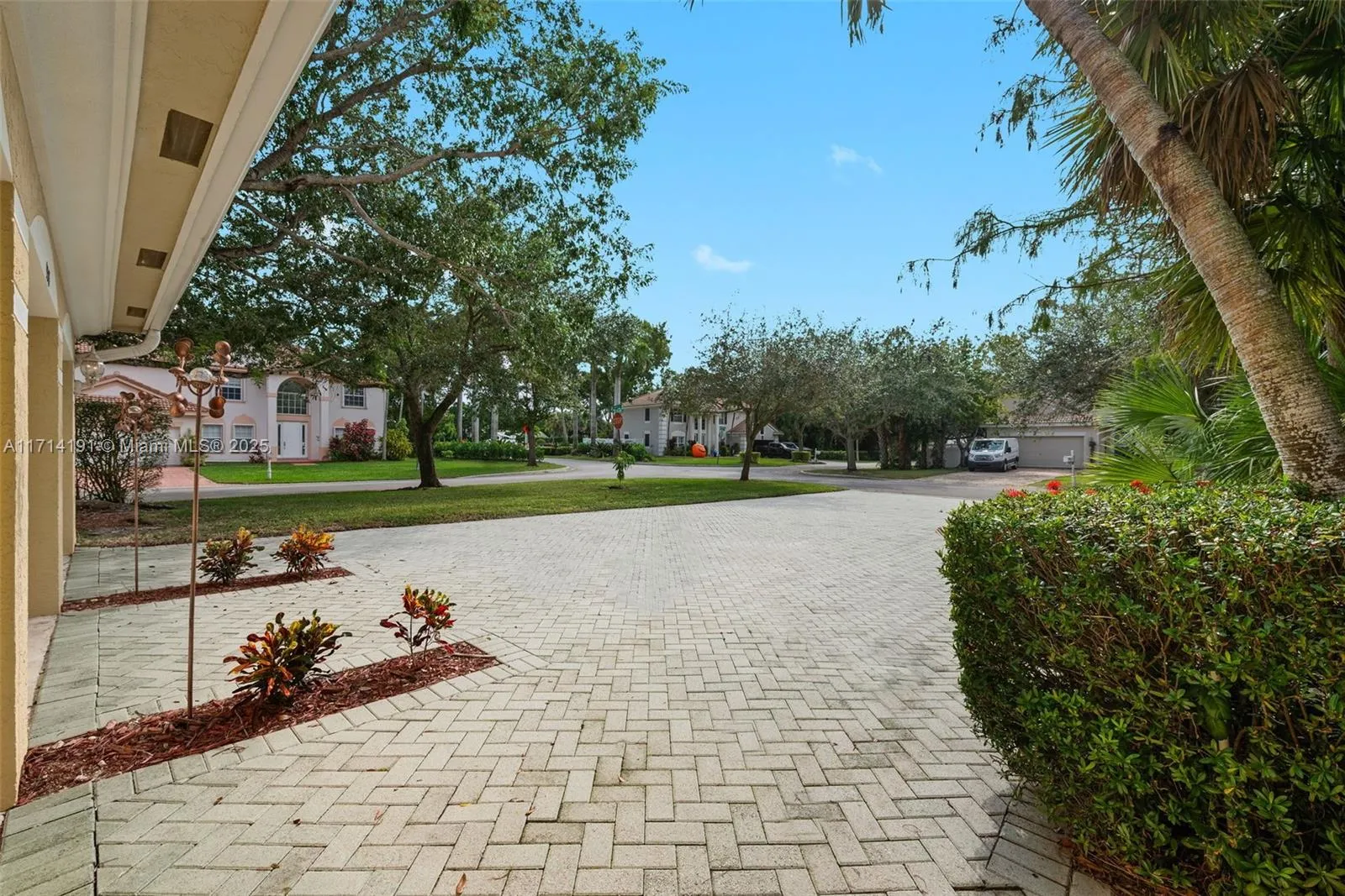 Coral Springs, Florida 33076, United States, 4 Bedrooms Bedrooms, ,3 BathroomsBathrooms,Residential,Active,24208