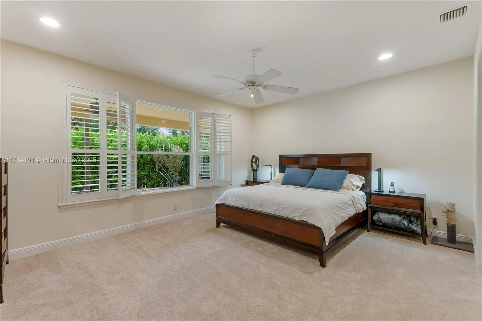 Coral Springs, Florida 33076, United States, 4 Bedrooms Bedrooms, ,3 BathroomsBathrooms,Residential,Active,24208