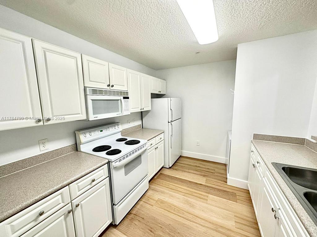 Village at Abacoa - Residential Lease