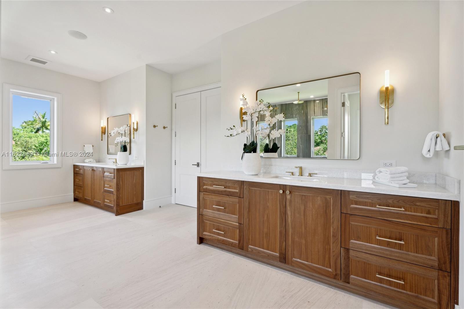 SOUTH MITCHELL MANORS - Residential