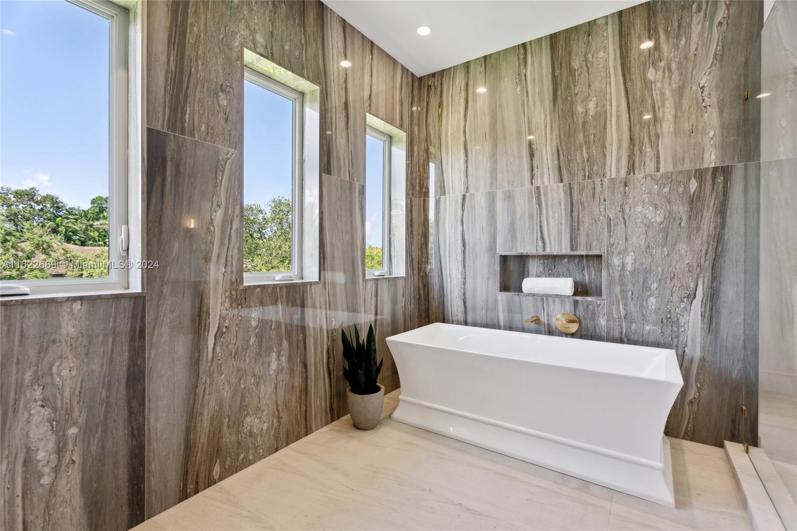 SOUTH MITCHELL MANORS - Residential