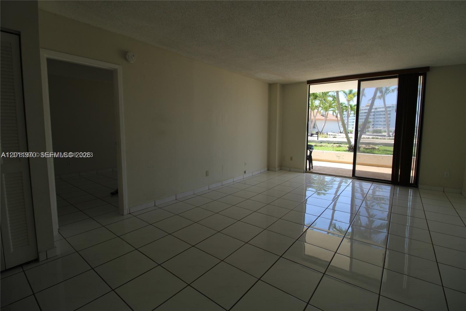 SAILBOAT CAY CONDO - Residential