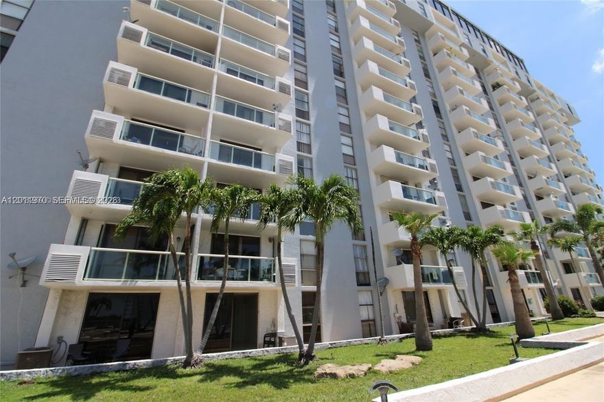 EXCELLENT OPPORTUNITY TO OWN A NICE ONE BEDROOM AND ONE AND A HALF BATHROOM SPACIOUS UNIT IN AN EXCELLENT LOCATION WITH OPEN BALCONY TO TROPICAL PARK GARDENS OF THE BUILDING, STAINLESS STEEL APPLIANCES, BBQ AREA, POOL, CLUB HOUSE.COME ENJOY BEING A RESIDENT IN THE HEART OF NORTH MIAMI BEACH, STEPS FROM STARBUCKS CAFFE AND FANTASTIC DINING, SHOPPING AND A FEW MILES FROM FAMOUS MIAMI BEACH, BICYCLE AND WALK ON THIS BEAUTIFUL, QUIET AREA NEAR TO AVENTURA MALL, BALHARBOUR, GREAT, GREAT LOCATION!!