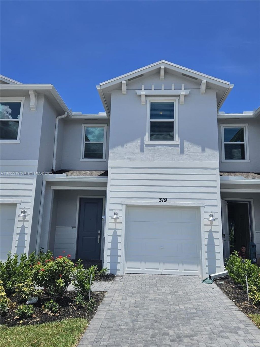 Photo of 319 SE Crossoak Ln, Port St Lucie, FL 34984 (MLS # A11832219)