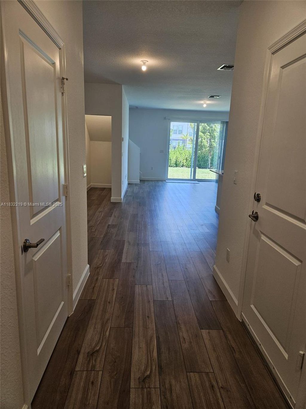 Photo of 319 SE Crossoak Ln, Port St Lucie, FL 34984 (MLS # A11832219)